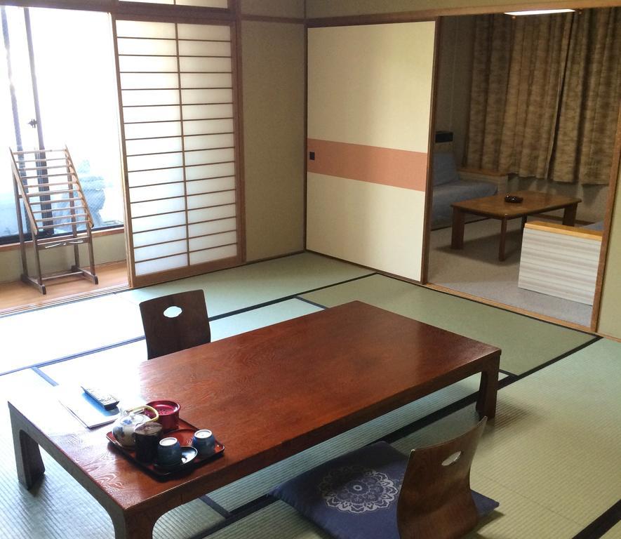 Imakuni Ryokan Takacsiho Szoba fotó