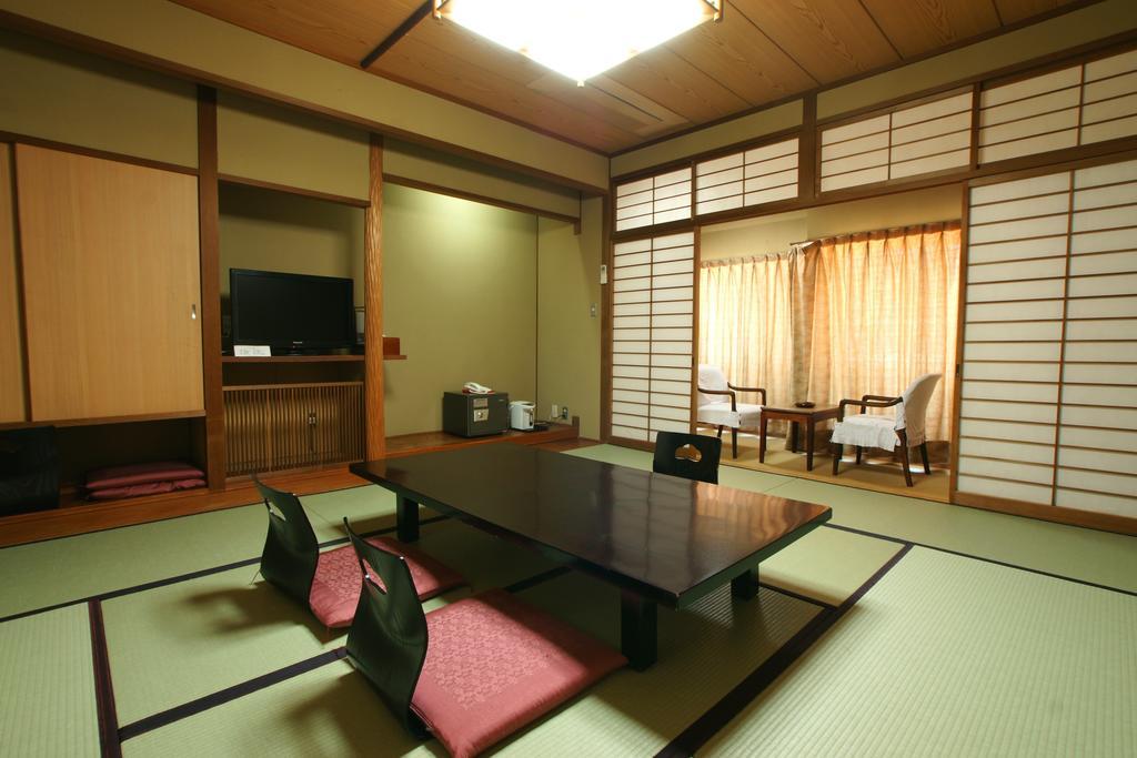 Imakuni Ryokan Takacsiho Szoba fotó